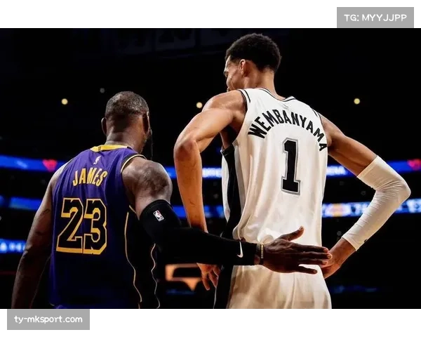 NBA杯赛日焦点战:杜兰特率火箭挑战文班亚马马刺,冲击六连胜 NBA杯赛日焦点战:杜兰特率火箭挑战文班亚马马刺,冲击六连胜